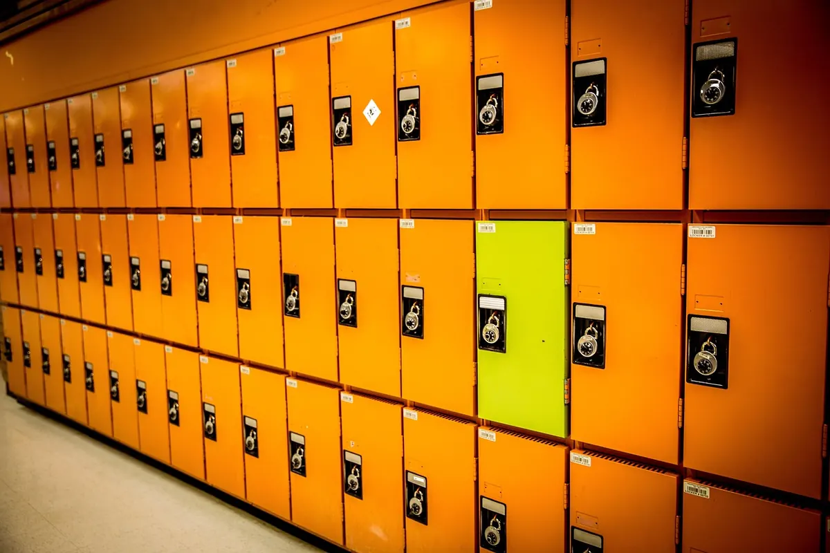 Small Hallway Storage Ideas for UK Flats: A Practical Checklist